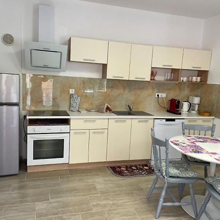Apartmani Ira Vir Exterior foto