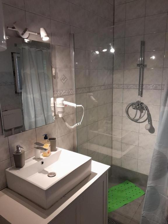 Apartmani Ira Vir Habitación foto