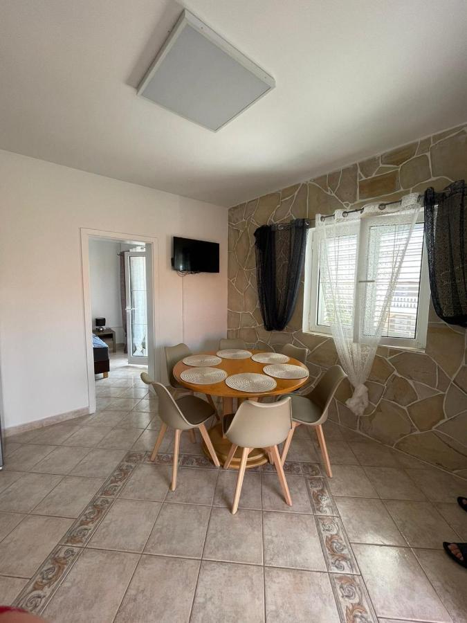Apartmani Ira Vir Exterior foto