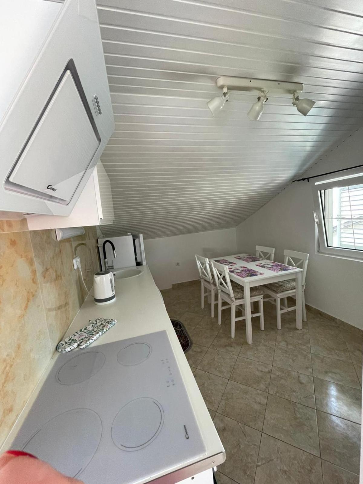 Apartmani Ira Vir Habitación foto