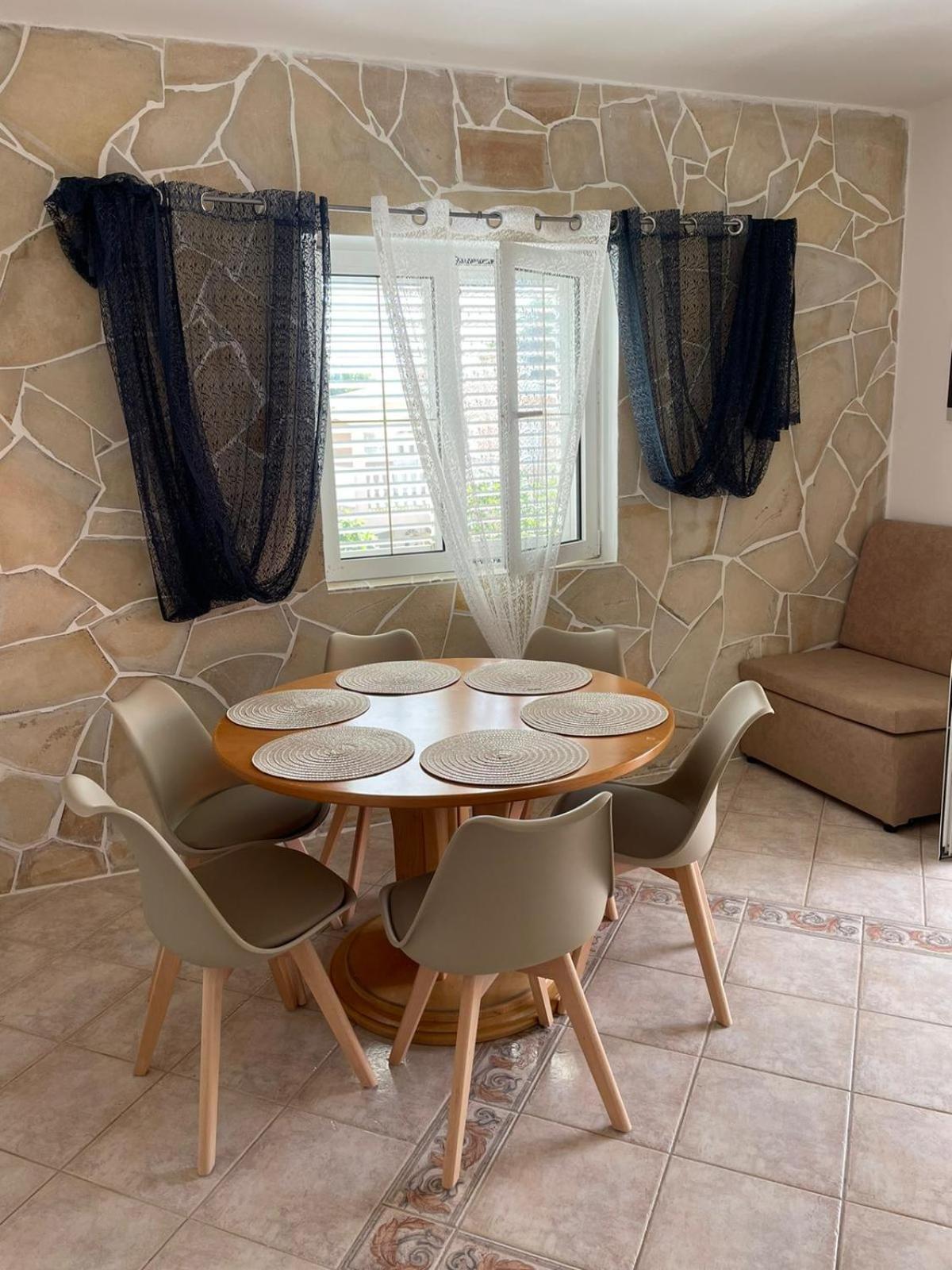 Apartmani Ira Vir Habitación foto