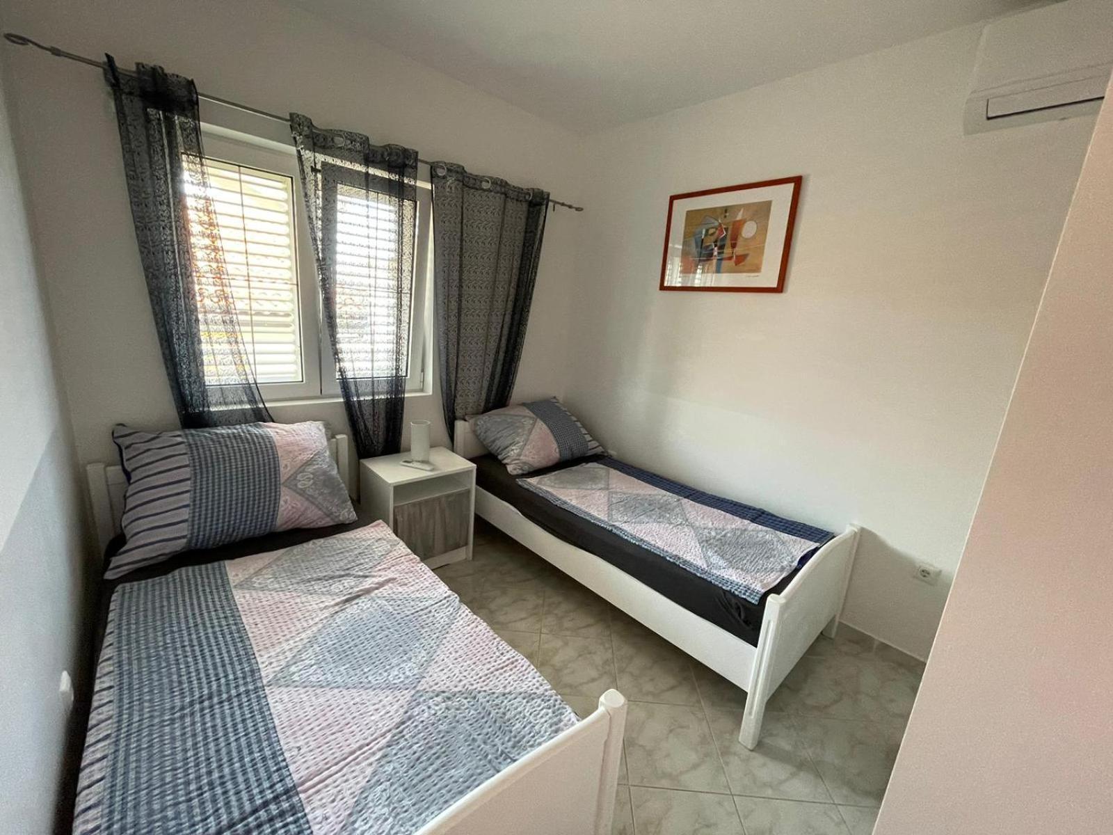 Apartmani Ira Vir Habitación foto